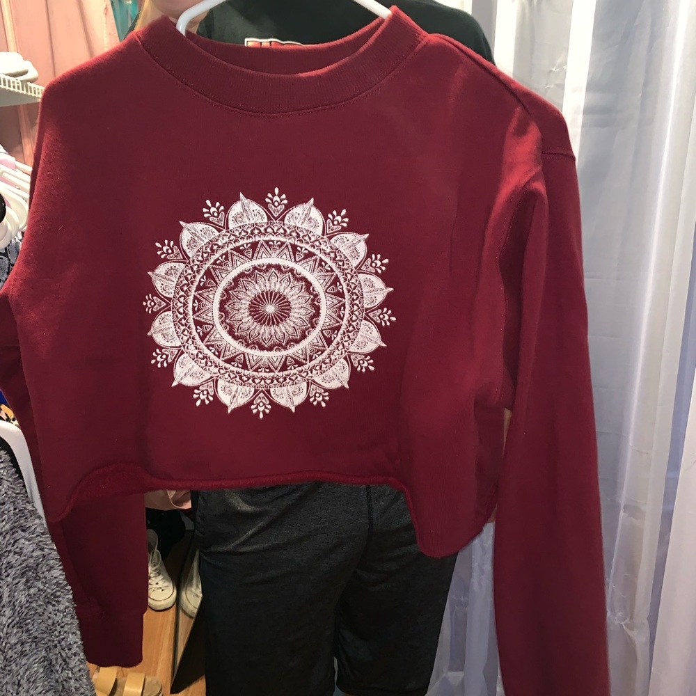 cropped hoodie